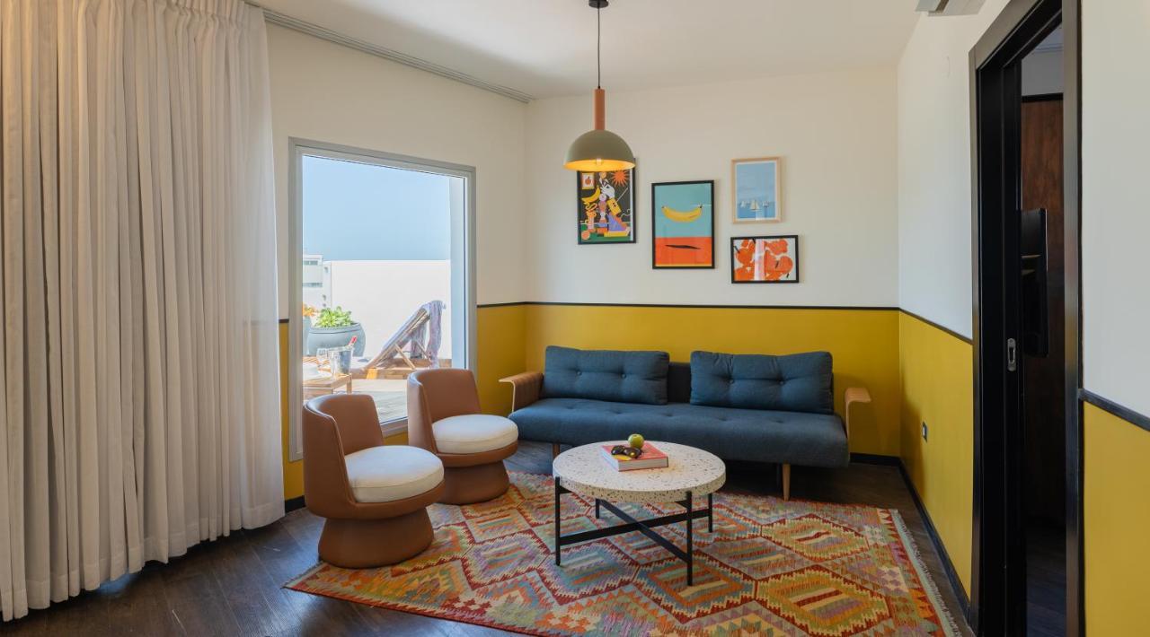 Hotel Play Seaport Tlv